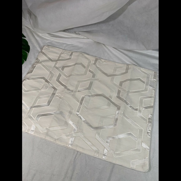 NWD Hotel Collection Verve (1)‎ Standard Sham Pillow Case - Picture 1 of 12